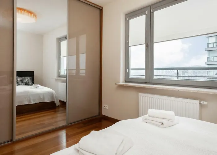 Promenada Family By Renters Varşova